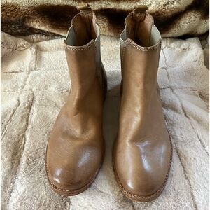 Frye Anna Chelsea Ankle Bootie Boots Ash Brown - Size 7.5
